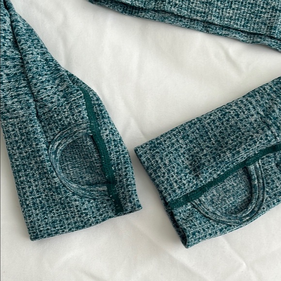 Gymshark Teal Long Sleeve Crop Top - Picture 4 of 5